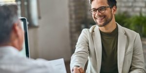 سؤال وجواب.. ما هي آداب الحوار ؟