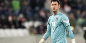 حارس منتخب النمسا يعلن إصابته بالسرطان