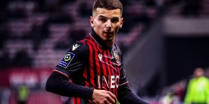 مدرب نيس يشيد بإمكانيات بدر الدين بوعناني