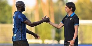 كشف موقف لوكاكو.. إنتر يحسم مصير إنزاغي