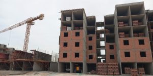 مستغانم.. نحو فسخ عقود أربع مقاولات متقاعسة في إنجاز المشاريع السكنية