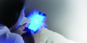 استبعاد وسائل التواصل الإلكتروني أساس النوم الجيد