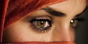 هاروتية عينيها..