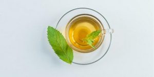 الشاي الأخضر بالنعناع للحامل- مسموح أم ممنوع؟