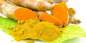 صحتنا في غذائنا.. تعرّف على الفوائد المذهلة للكركم في فصل الصيف