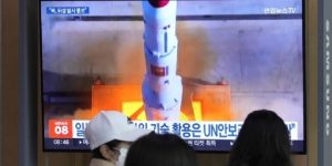 كوريا الشمالية تعتبر فشلها بإطلاق قمر صناعي “خطأ فادحا”