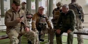 بعد إعلان روسيا انتهاء التمرد.. قوات “فاغنر” تغادر روستوف