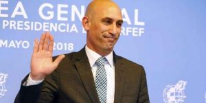 رئيس الاتحاد البرازيلي: “كفى” للعنصرية