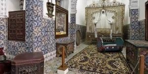 “أجي نحوسو مع القصبة”.. معرض فني فوتوغرافي يضيء مخبراً طبياً بالعاصمة