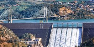 ارتفاع حجم مياه سد بني هارون إلى ما يزيد عن 690 مليون متر مكعب