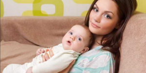 جديد الطب.. دراسة تحذر المرأة: إنجاب أكثر من طفلين يؤثر على جمالك