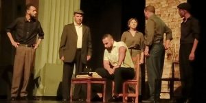 مسرحية “تحت الحصار”.. مشهد تاريخي وثوري يرصد صمود الشعب الجزائري