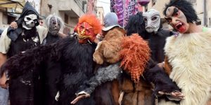 أم الخبائث تضع نهاية مثيرة لمهرجان “بوجلود” في المغرب