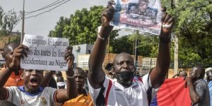 النيجر.. مظاهرات أمام السفارة الفرنسية
