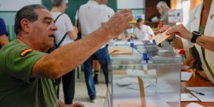 انتخابات عامة ساخنة في إسبانيا يخيم عليها شبح اليمين المتطرف