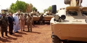 النيجر تتلقى معدات عسكرية من مصر لمكافحة المجموعات المسلحة