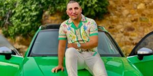 نجم الأغنية القبائلية بوبكر يغني للأم