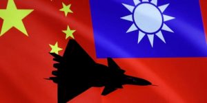 25 مقاتلة صينية تعبر خط الوسط لمضيق تايوان.. وواشنطن “تراقب”