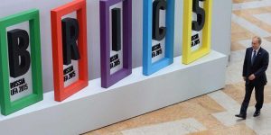 الصين تؤيد فكرة توسيع “بريكس”