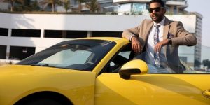 بتهمة السب والقذف.. ترحيل أحمد فلوكس إلى السجن لتنفيذ عقوبة الحبس عامين