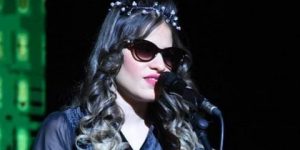 خريجة “ألحان وشباب” ناريمان تروي معاناة المرأة مع زوجها السجين في “الله يطلق سراحك”