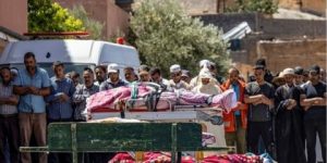 المغاربة يشيّعون ضحايا الزلزال.. مع استمرار عمليات البحث والإنقاذ