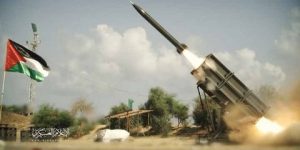 المقاومة الفلسطنية تجري تجربة صاروخية في غزة