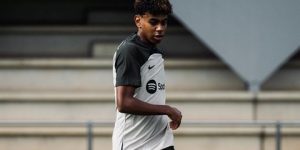 برشلونة يستقر على موعد إعلان تجديد يامال