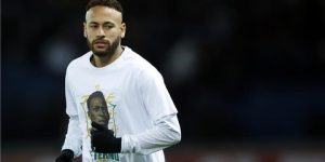 نيمار: لست أفضل من بيليه