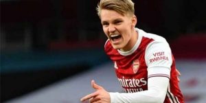 آرسنال يريد تجديد عقد نجمه أوديغارد