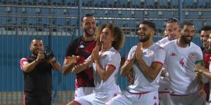 لاعبو منتخب تونس يسخرون من صلاح على طريقتهم