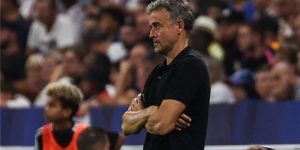 إنريكي يرد على نيمار