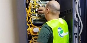  ربط 18600 منزل بشبكة الإنترنت والهاتف الثابت ببرج بوعريريج 