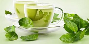 صحتنا في غذائنا.. هل الشاي الأخضر يساهم في علاج التهاب المعدة؟