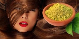 جمال وأناقة.. الحناء علاج طبيعي للحفاظ على جمال الشعر