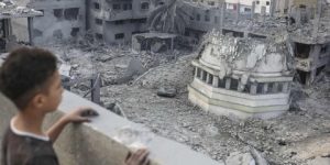 “الاحتلال الصهيوني” يخير الأهالي بين النزوح جنوبا والقتل