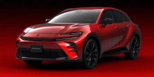SUV هجينة بقوة 231 حصان.. تويوتا تكشف عن كروان سبورت