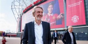 راتكليف يفكر في شراء حصة أقلية في مانشستر يونايتد