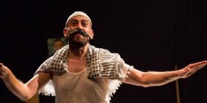 الممثل الفلسطيني أحمد طوباسي: المسرح مقاومة أيضاً