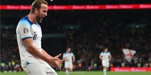 كين يتجاوز الأسطورة تشارلتون في “ويمبلي”