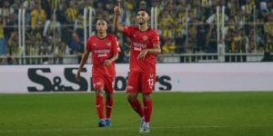 غلام يسجل هدفا عالميا في مرمى فنربخشة التركي