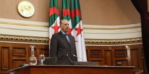 مجلس الأمة يستنكر ويؤكد: قرار الحكومة الفرنسية بخصوص الصحراء الغربية انحرافٌ مخزٍ