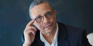 ياسمينا خضرا مندهش بمهرجان “فيبدا”