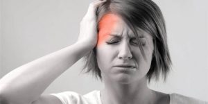الصداع النصفي يسبب الدوخة والتقيؤ