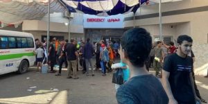 جرحى في طرقات غزة وعالقون بالمستشفيات ونازحون بلا مأوى ولا طعام