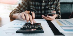 احذر من الديون