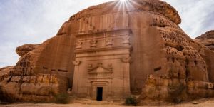 سنريهم آياتنا في الآفاق.. هلاك مدين وثمود