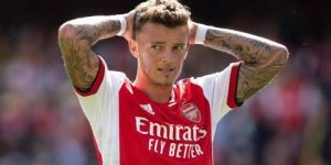 أرسنال يثق في تمديد عقد بن وايت