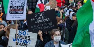 فنانون يهود ضد الإبادة الجماعية في غزة: ليس باسمنا