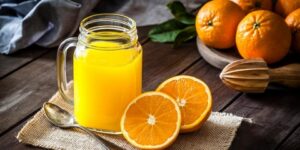 لتقي نفسك من الزهايمر.. تناول البرتقال أو اشربه يومياً